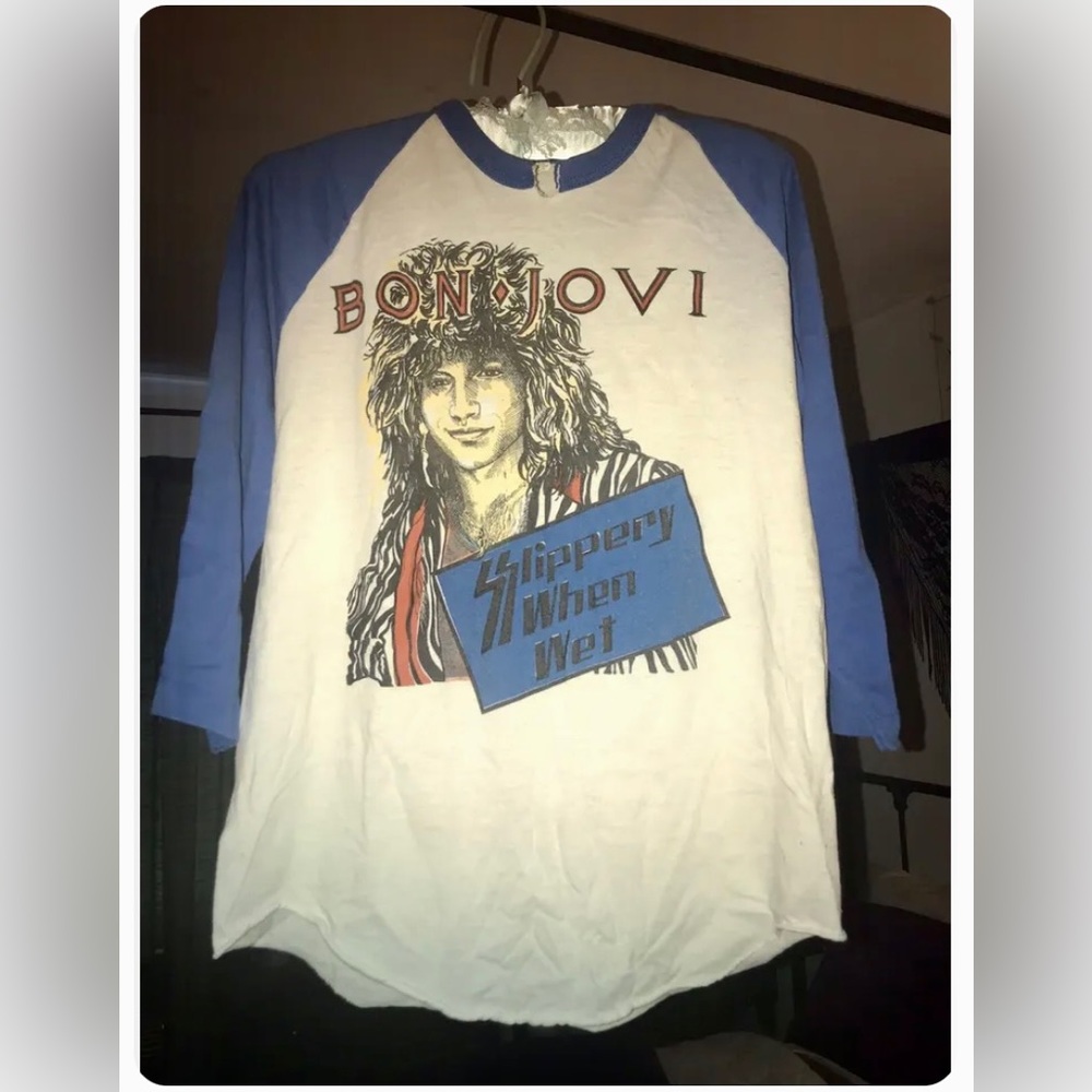Vintage 1980s Bon Jovi “Slippery When Wet” T-Shirt Size S/M